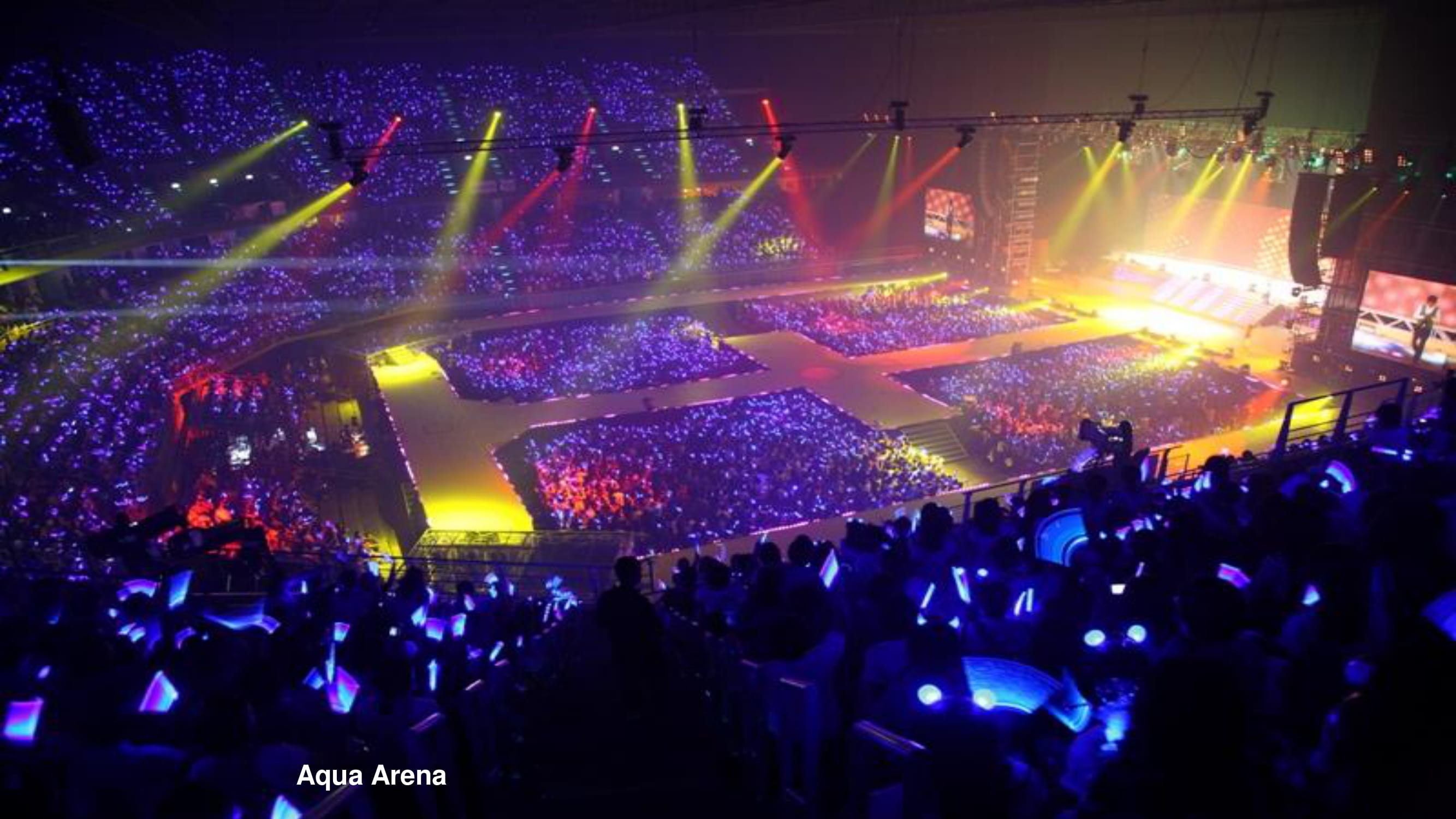 Sân khấu trình diễn lớn chưa từng có ở Việt Nam